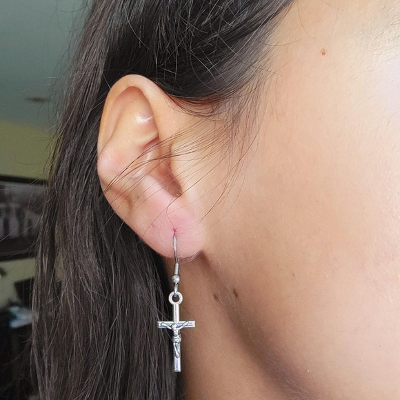 Pair of Silver Simple Dainty Classic Crucifix Cross Hook Drop Earrings - Picture 3 of 8